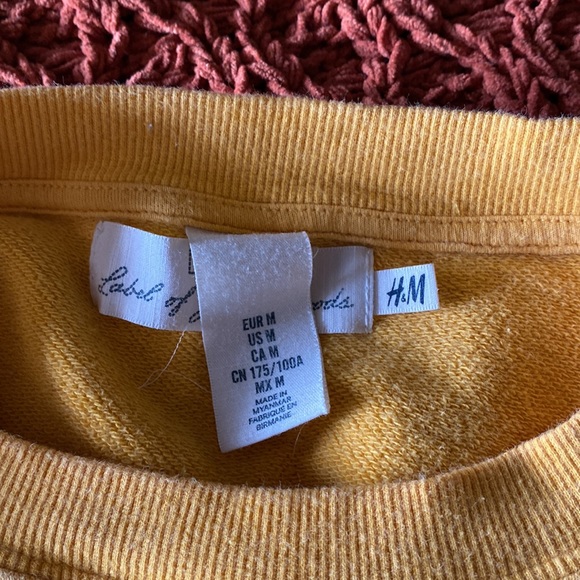 Sweatshirt - Picture 3 of 3